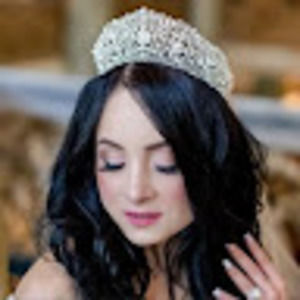 Meet your Posher, Carolina